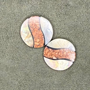 7-01-10 Vintage Philippine Shell Cabochon
