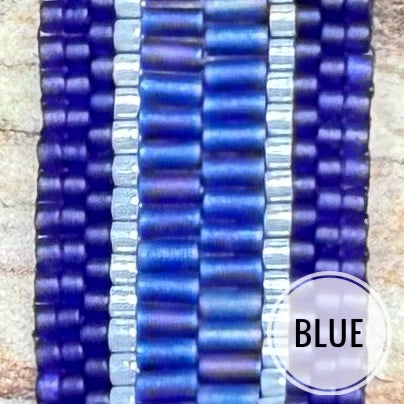 close up of a section of the bracelet that this kit makes in the color Blue