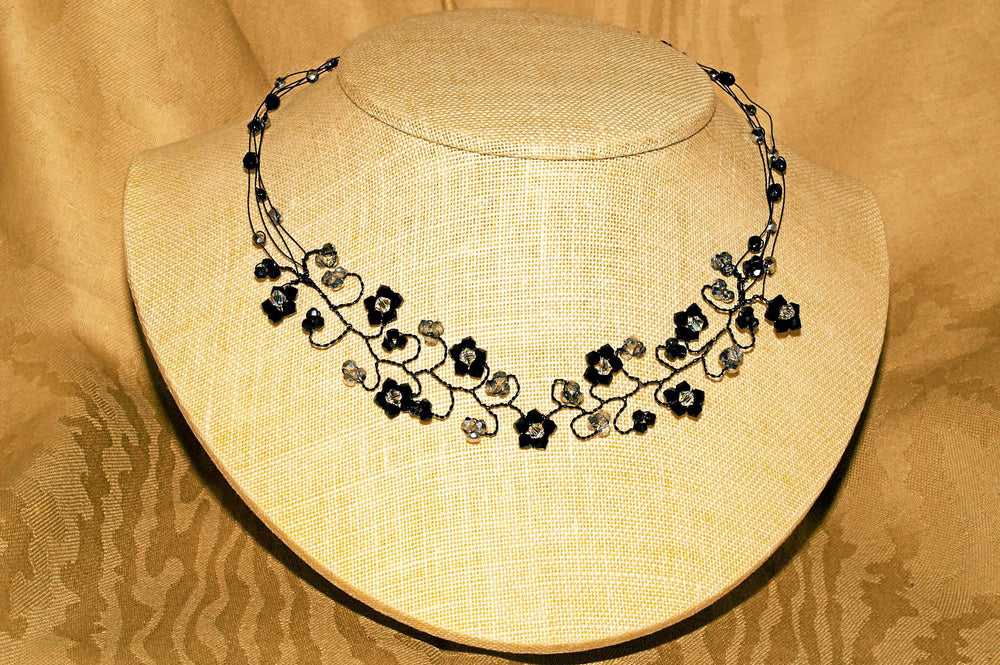 Class: Twisted Wire Necklace with Melody MacDuffee